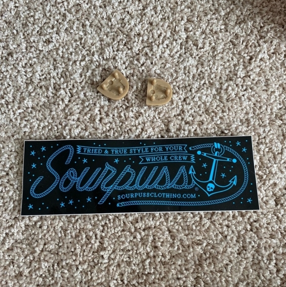 NIB RARE Ironfist Strawberry Lips Platform Heels - Picture 7 of 7